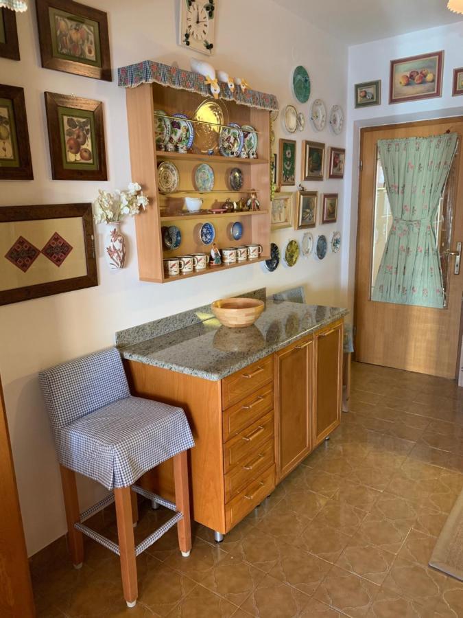 Rozita Seaside Relax Apartments Podgora Esterno foto